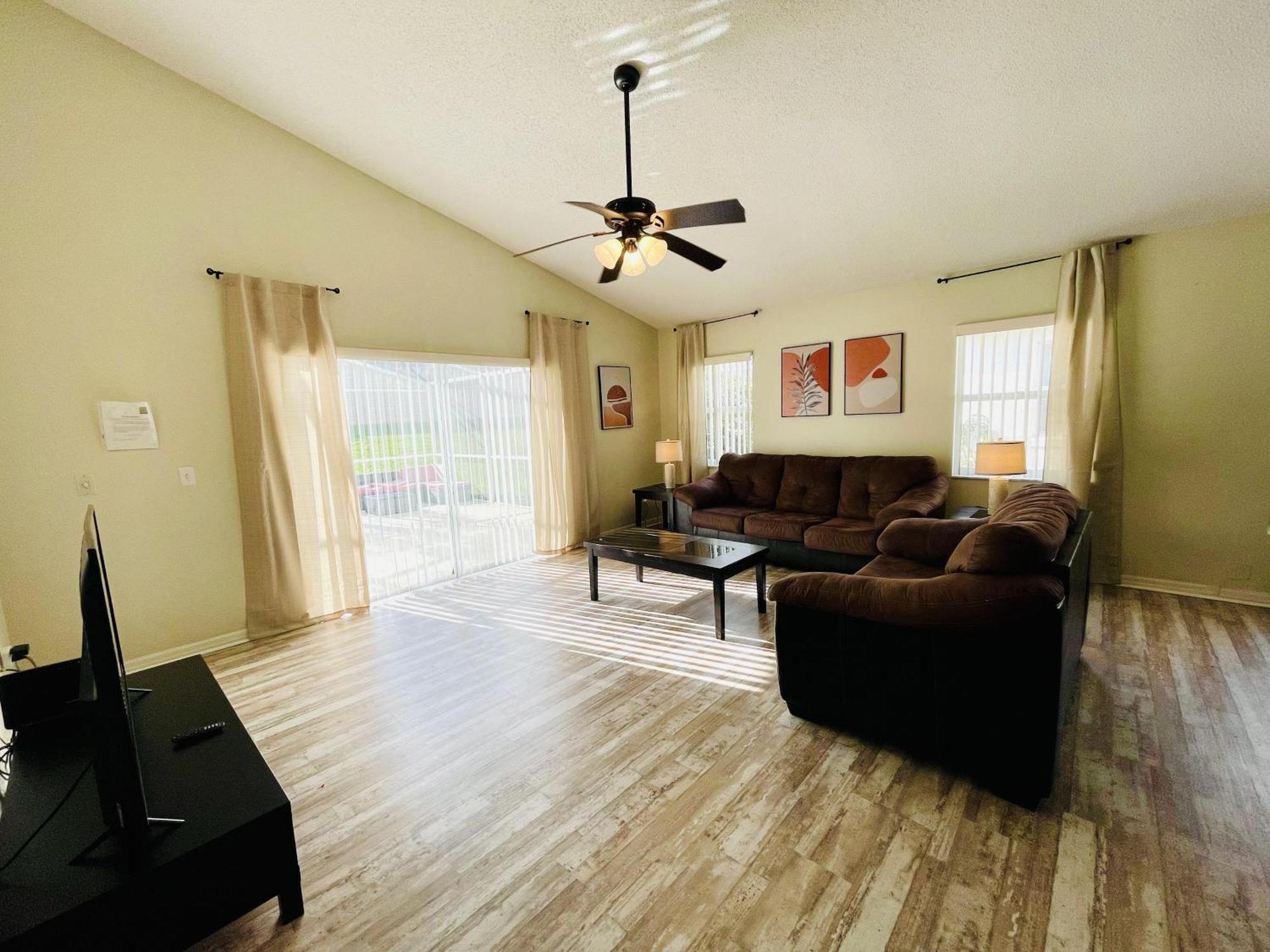Beautiful 5-5 Bedroom Home!!! 키시미 외부 사진