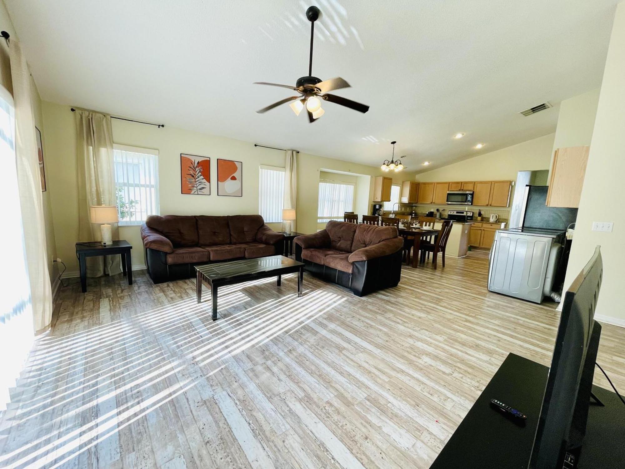 Beautiful 5-5 Bedroom Home!!! 키시미 외부 사진