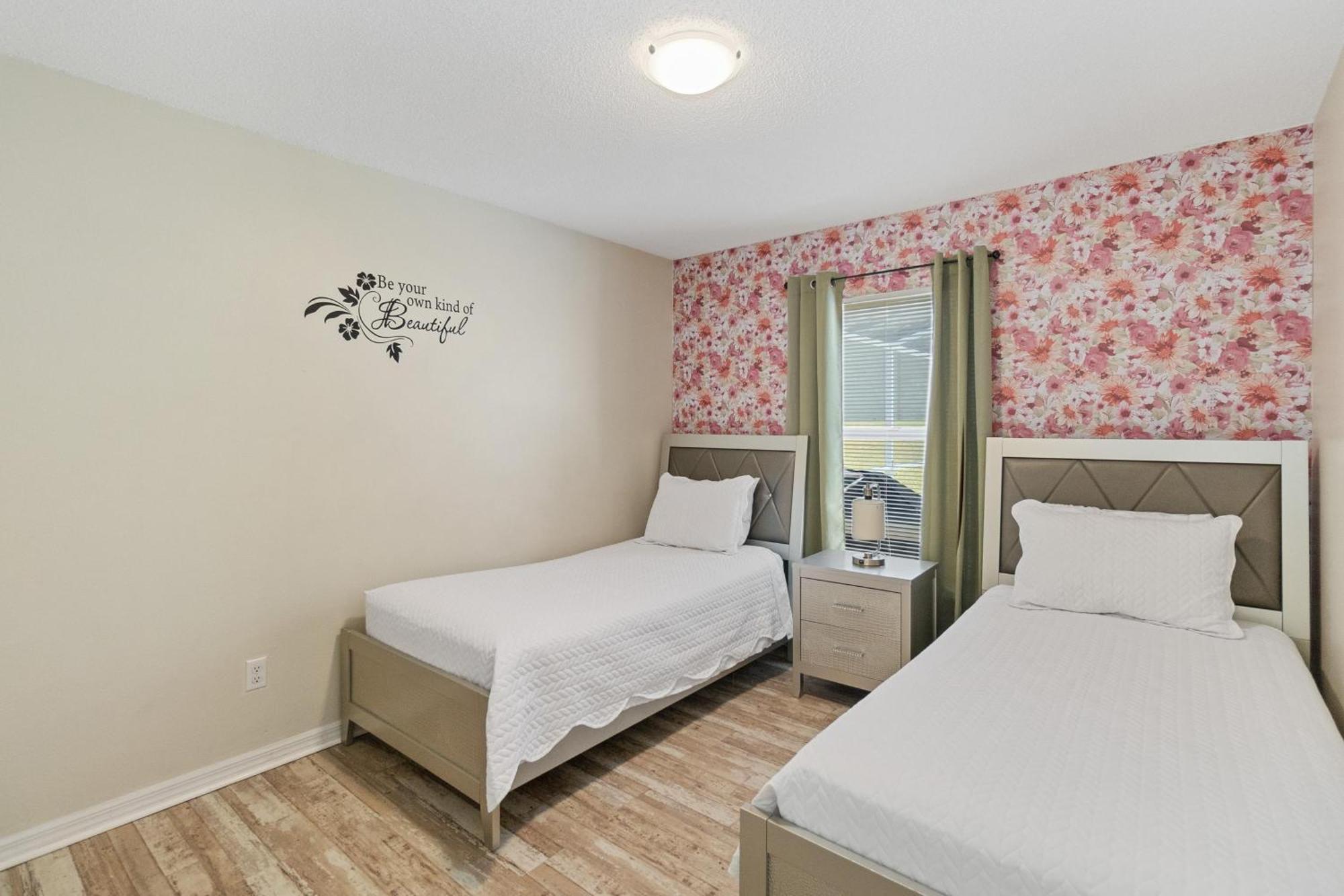 Beautiful 5-5 Bedroom Home!!! 키시미 외부 사진