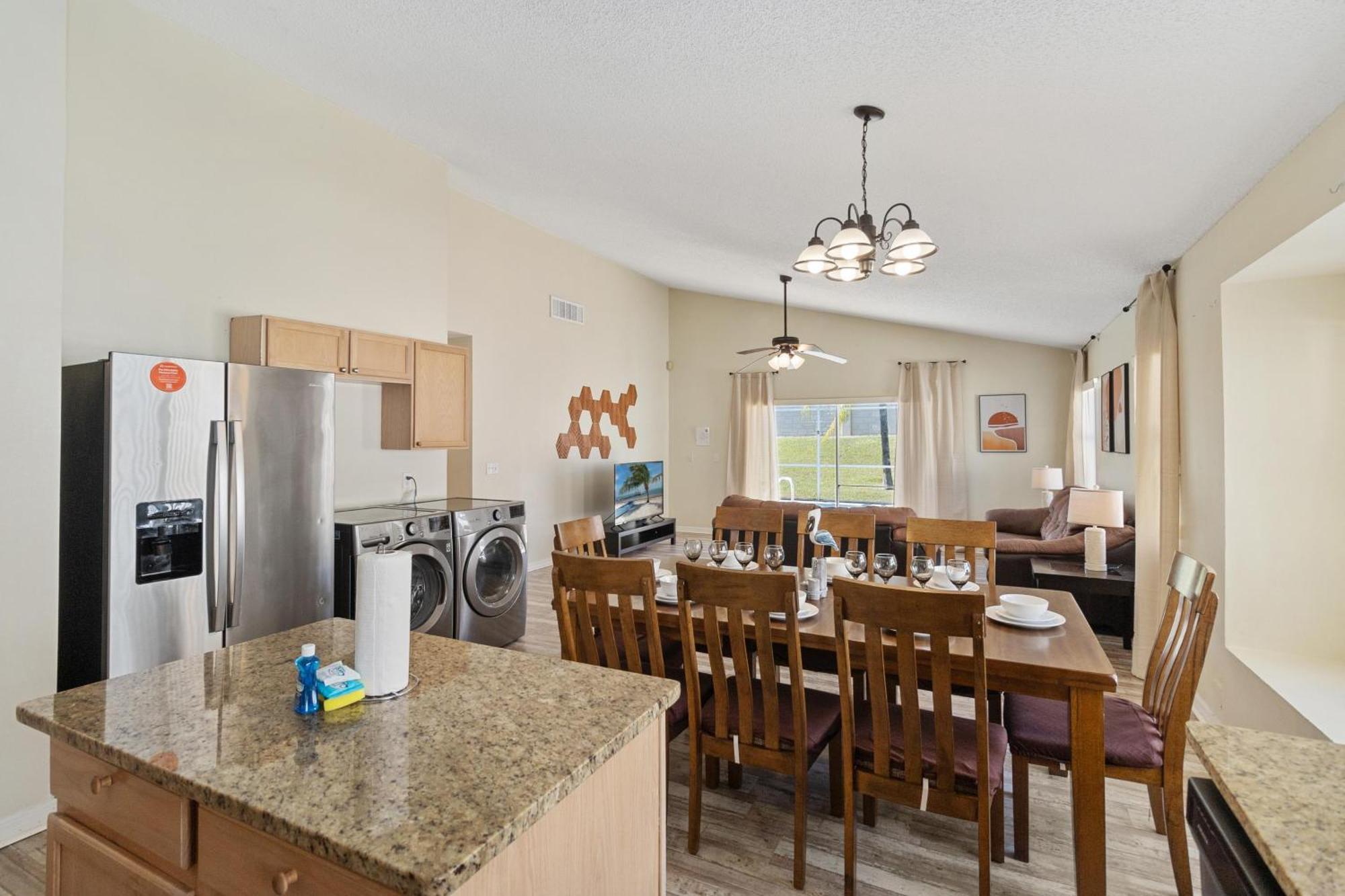 Beautiful 5-5 Bedroom Home!!! 키시미 외부 사진